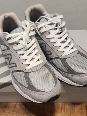 New Balance 990 Classic Running Shoes - Light Gray